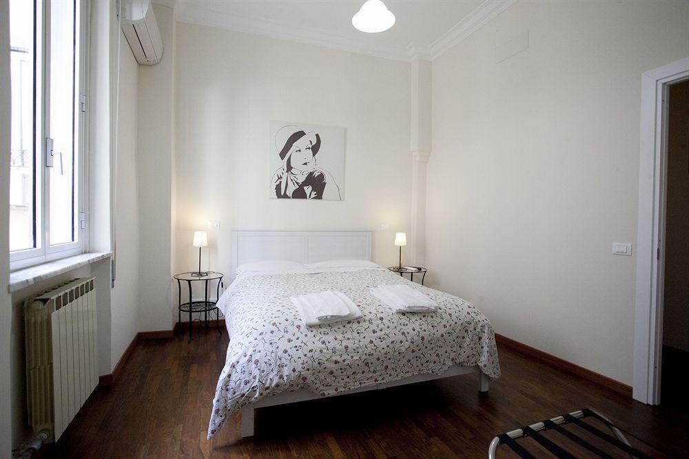 Bed and breakfast Santi Quattro Al Colosseo 2*