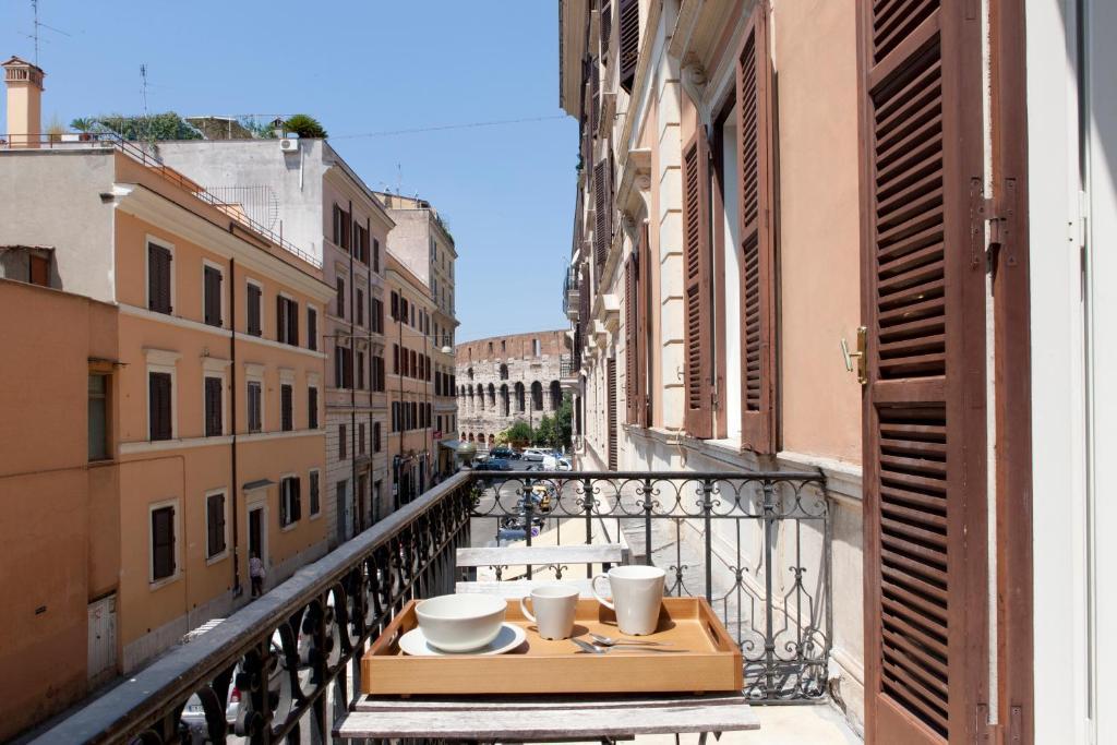 Santi Quattro Al Colosseo Bed and breakfast 2*